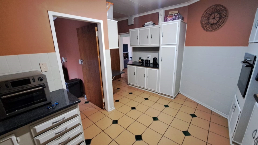 3 Bedroom Property for Sale in Langenhovenpark Free State